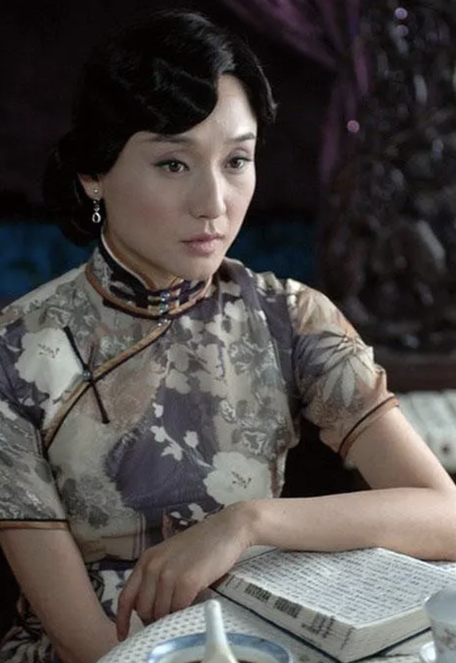 演员孔琳情断王全安和耿乐相恋7年被分手54岁不婚也幸福