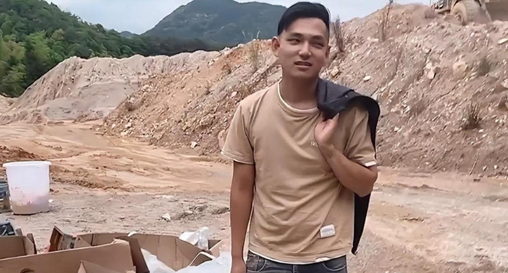 回顾小伙娶越南美女母亲探亲以为女儿住皇宫