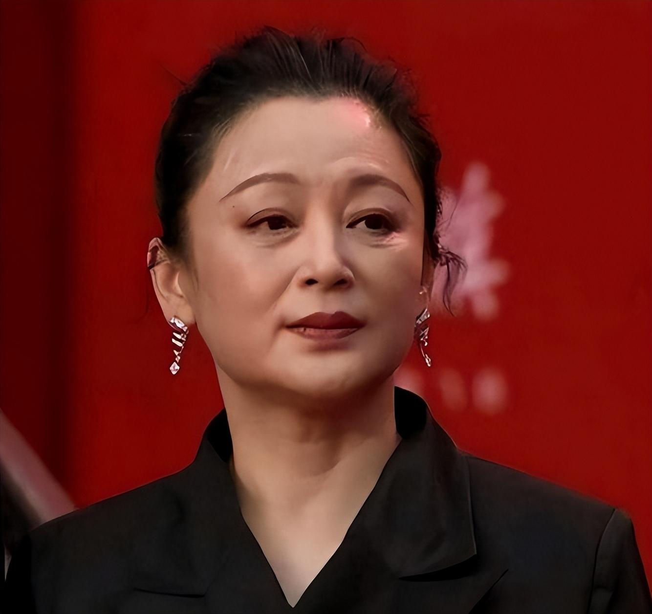 回顾再看央视三国演义才发现剧中女演员们个个大有来头