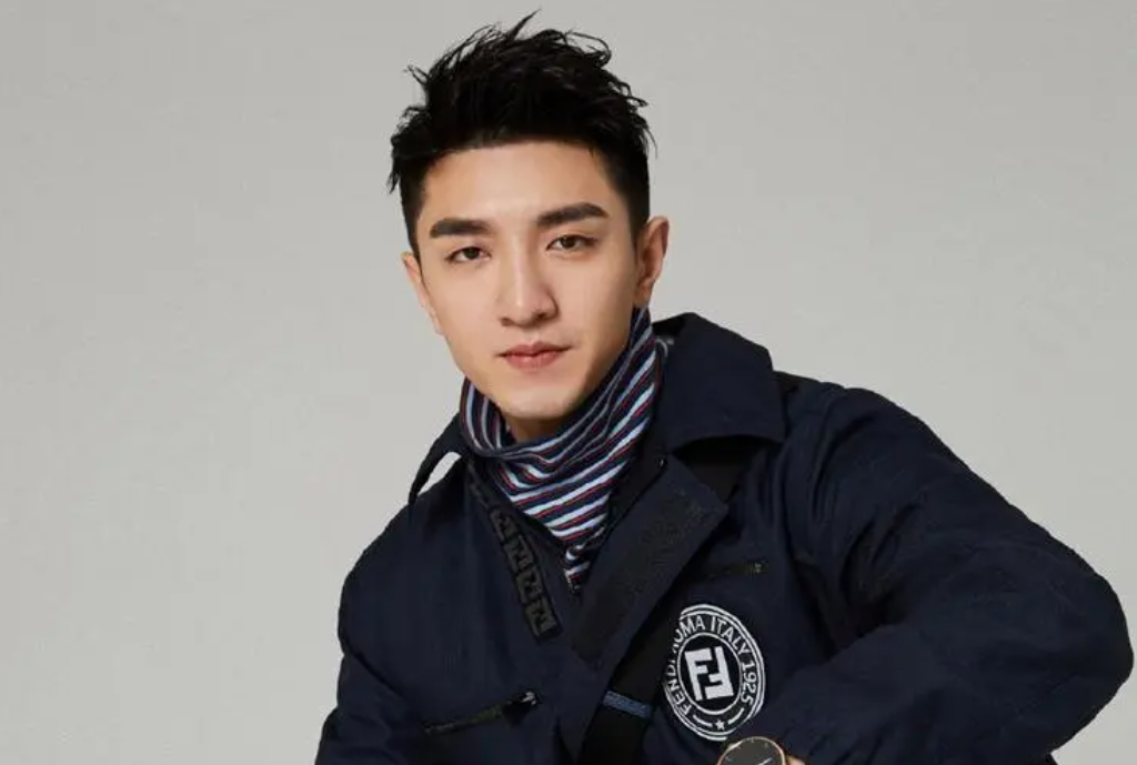 回顾表面上是端正男神其实鼻子歪斜这8位男星经不起细看