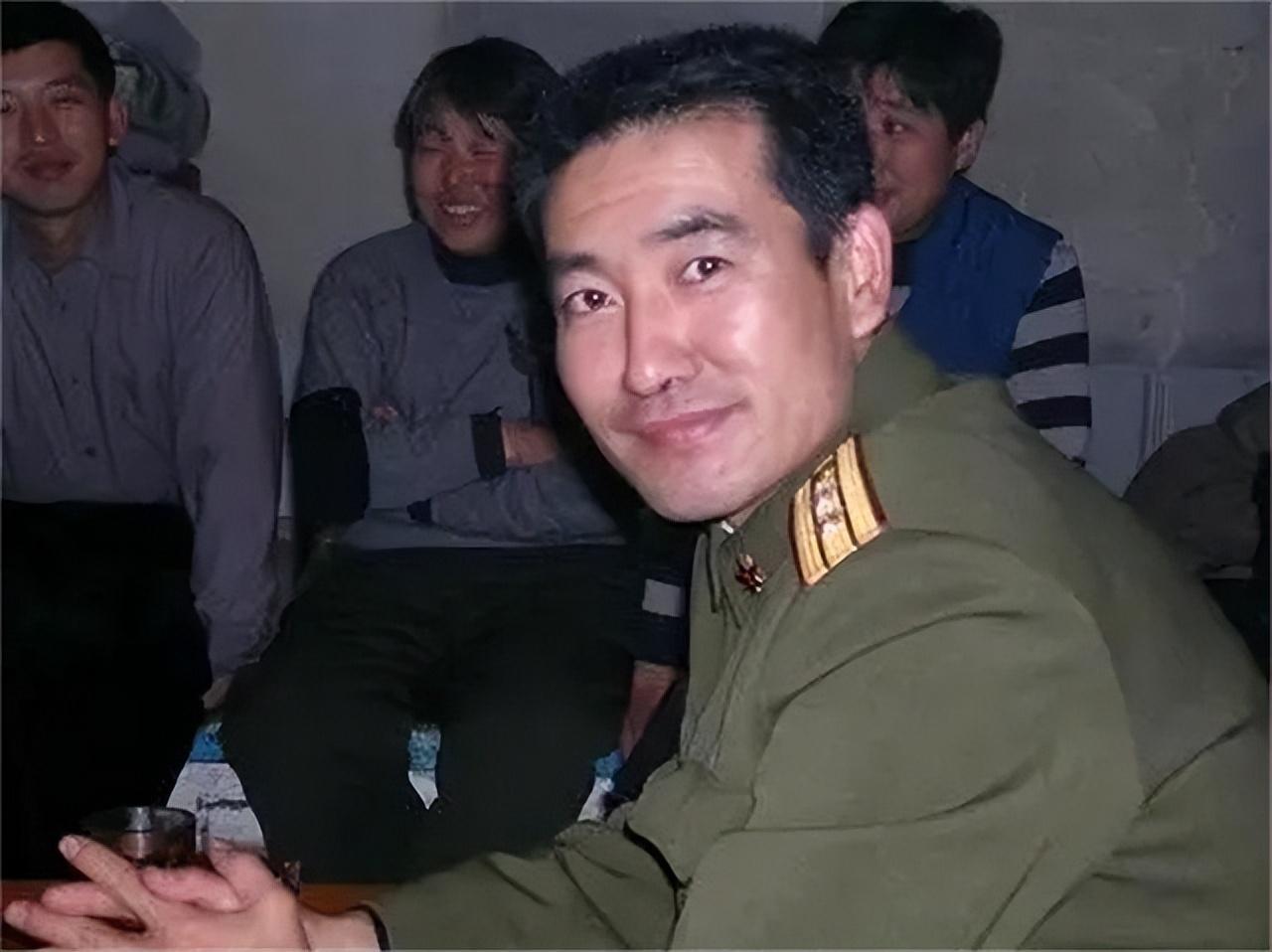 回顾翟志刚的爱人张淑静长相清秀招人喜欢婚后却主动提出离婚