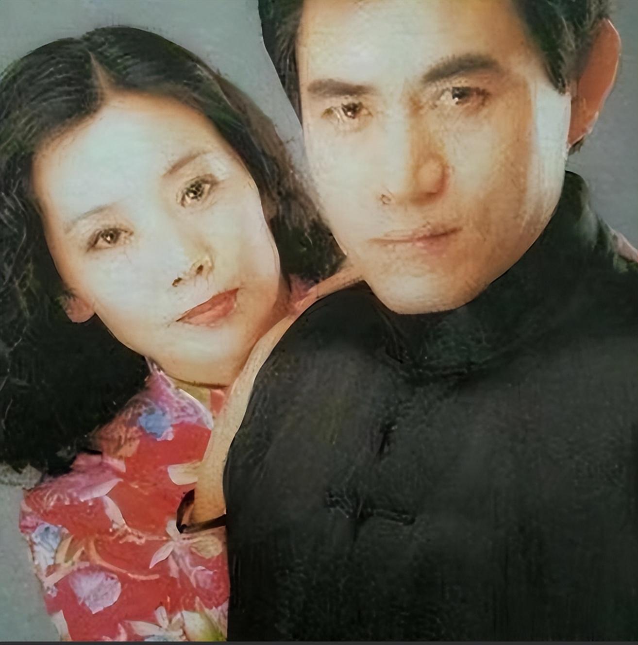 在赵奎娥的大学同学中,有个跟她一样, 都是半路转型决定考演员,并且