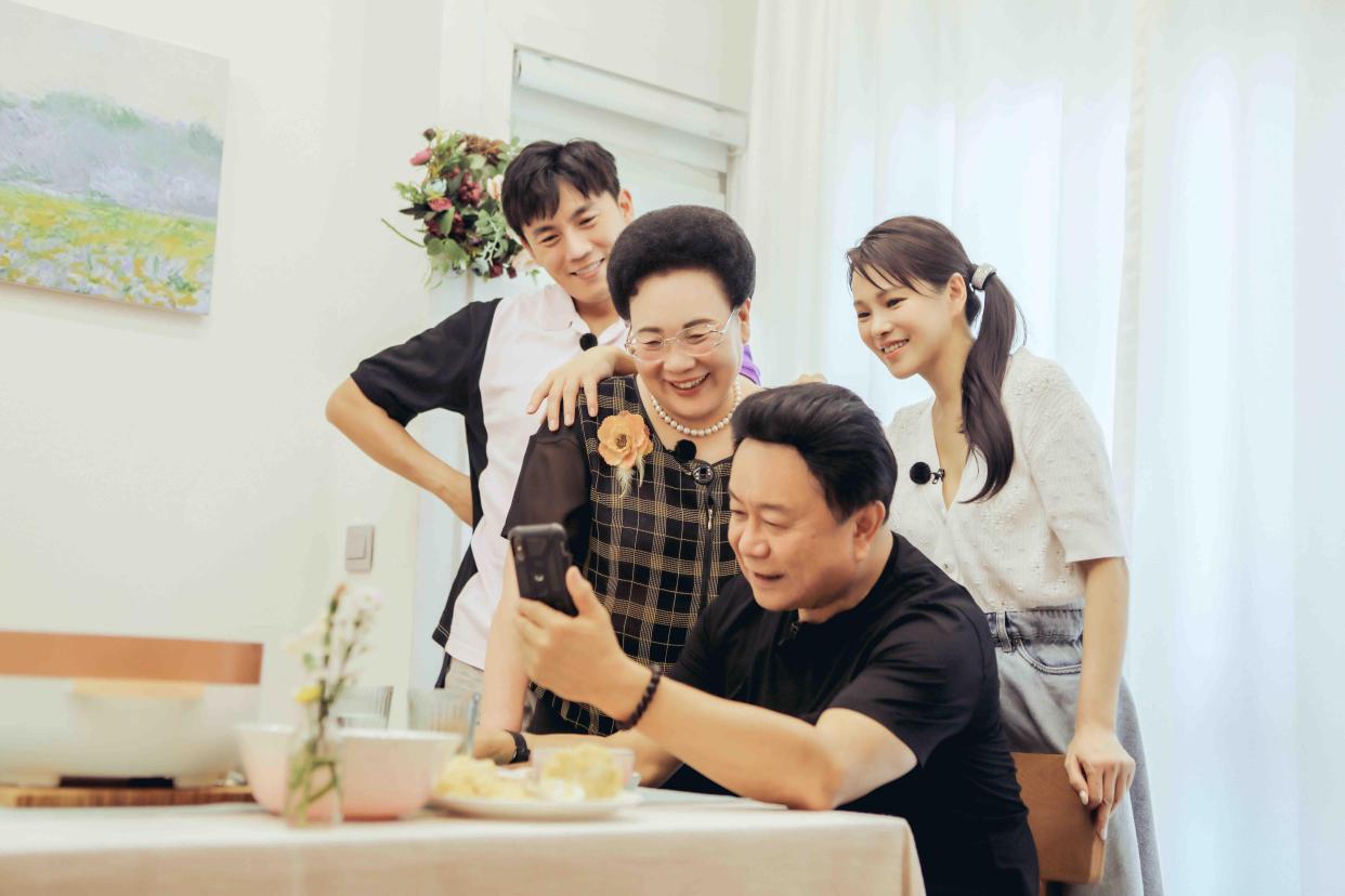 回顾伊能静出轨黄维德被渣改嫁小十岁老公婆婆把她当亲女儿