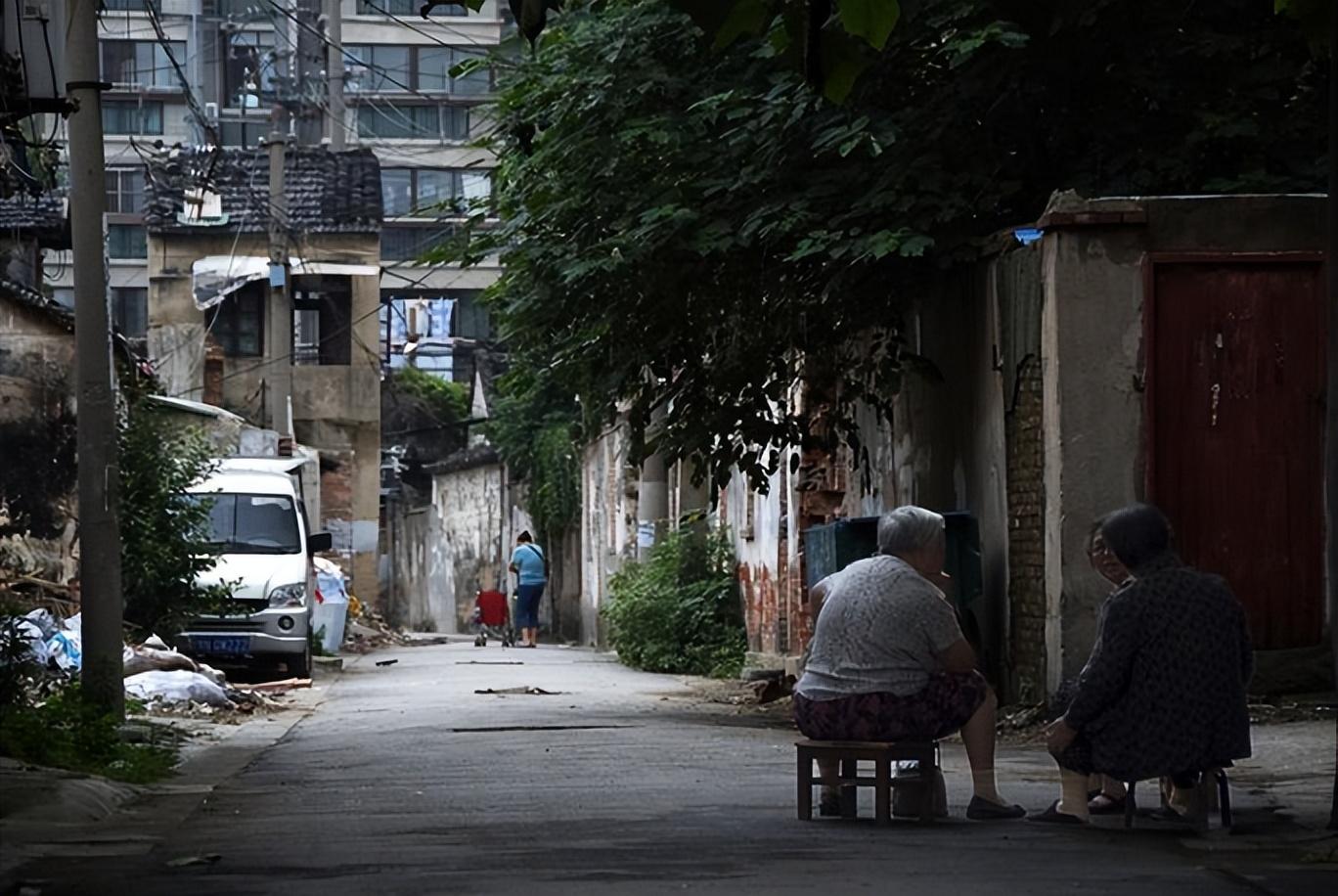 回顾辽宁老两口将162万藏在床底竟被人误打误撞洗劫一空