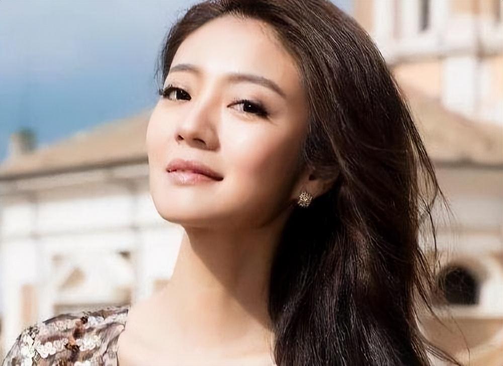 安以轩的多彩人生之旅