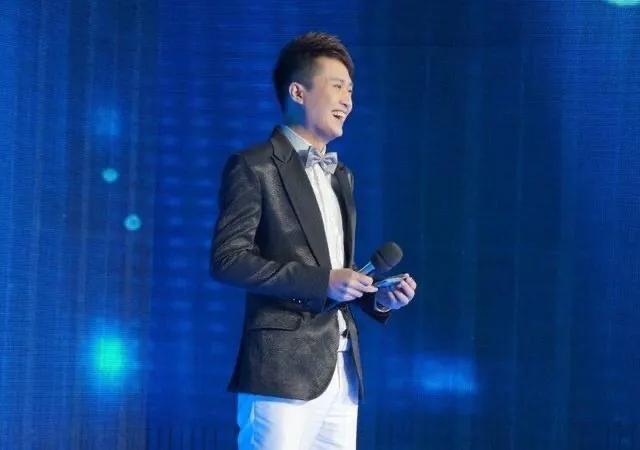 回顾央视杨帆娶平庸妻子李松奇婚后生两女大女儿让他闹心