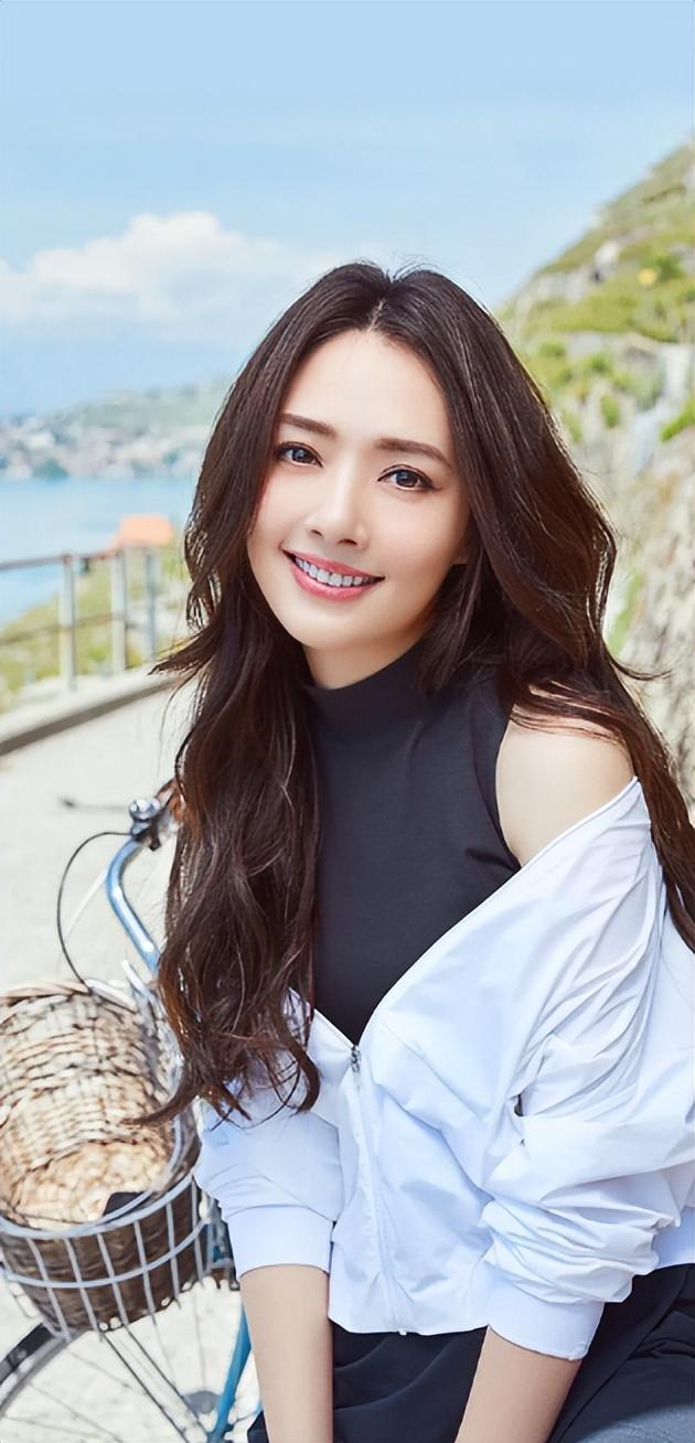 吴镇宇带不动曾志伟教不会赵雅芝失望他不够红是有原因的