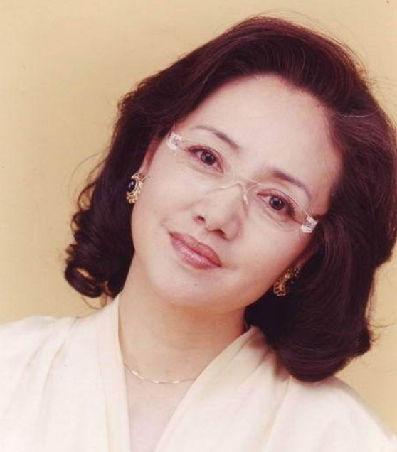 回顾正阳门下女星现状关小关越来越美苏萌转型成带货达人