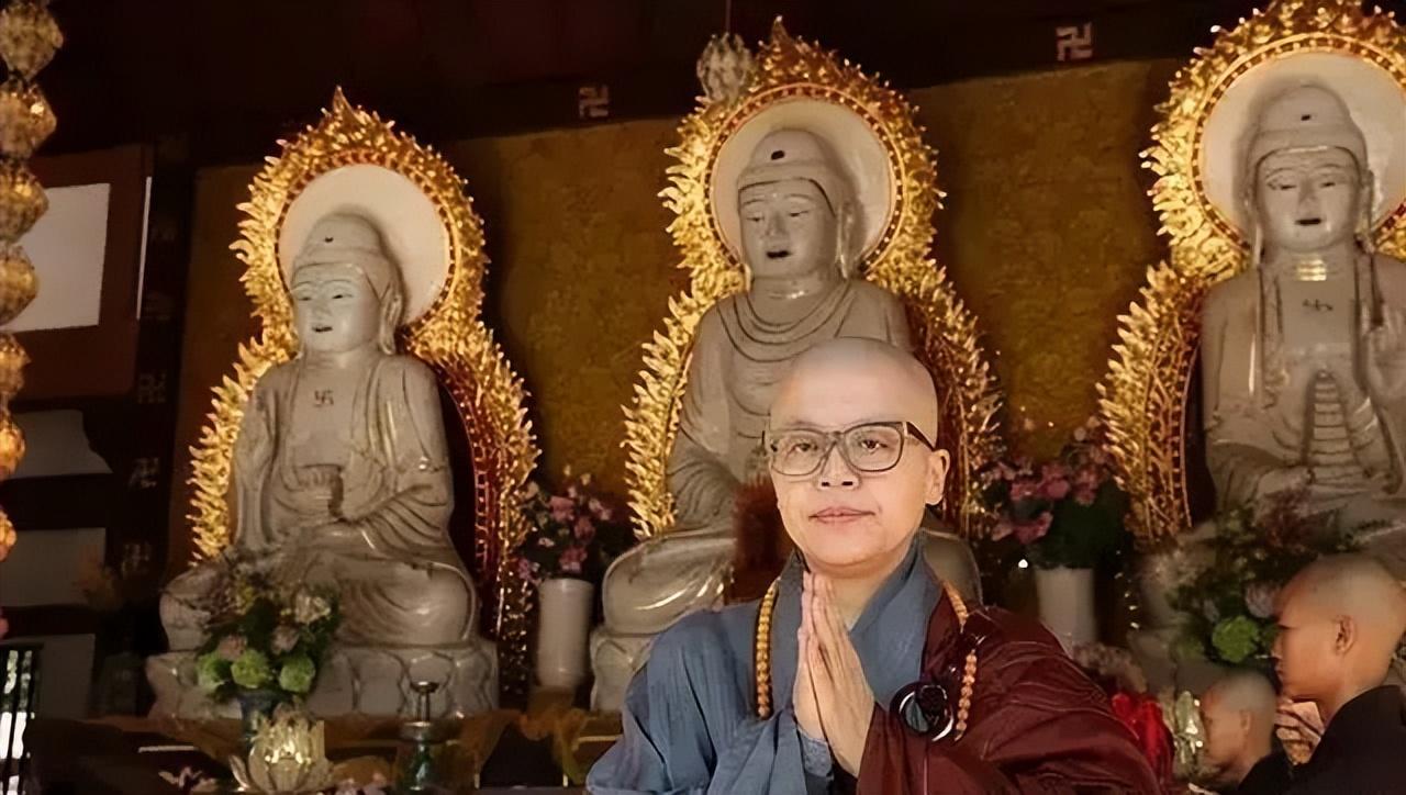 早在2002年,养立法师在担任"香港慈辉基金会"干事期间,就致力于医疗