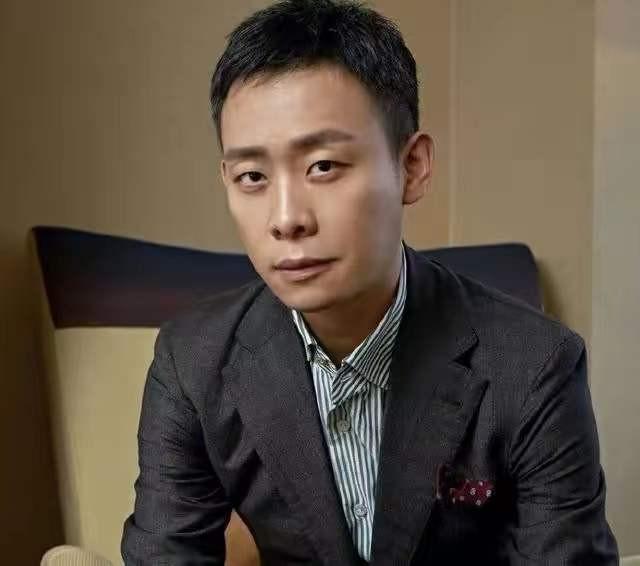 回顾张译照顾植物人初恋女友十年二婚的妻子对我表示支持