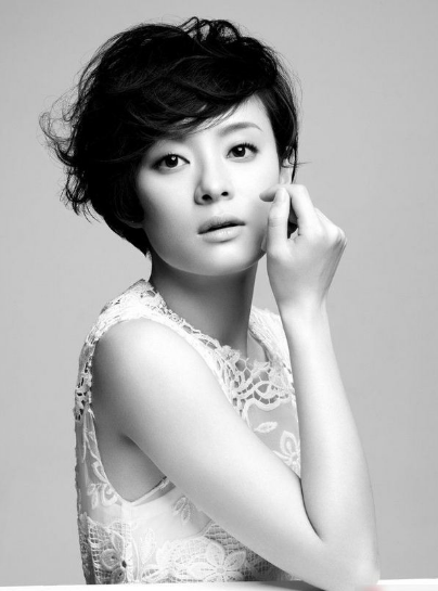 回顾孙俪怨恨父亲和继母无法割舍姐妹情谊泪水中与父亲和解