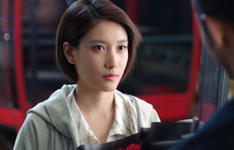 星二代啜妮父亲是一级演员被陈道明赏识34岁却不想红