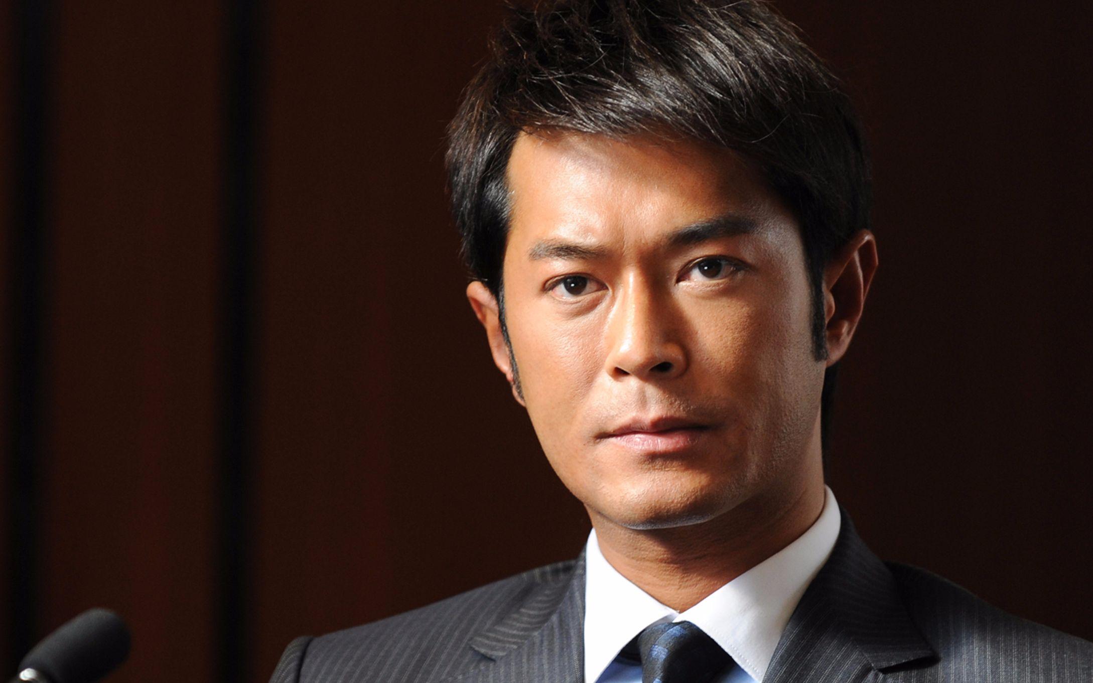 回顾宁做蜡像人也不接受自然衰老7位男神已经面目全非