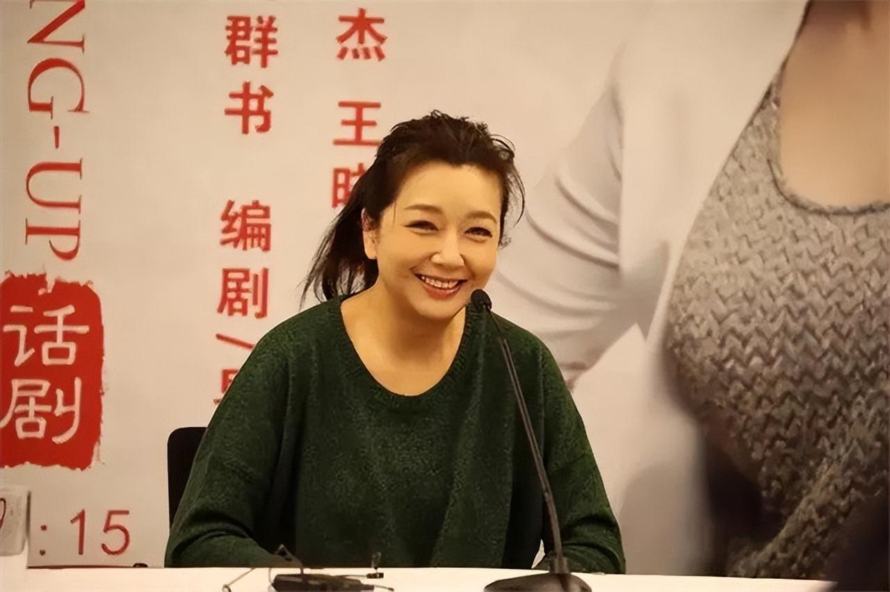 回顾高曙光儿子被父亲娇惯将继承亿万家产异母姐姐被生母独养