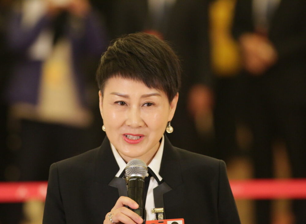 接连辛苦几天的鲁晓威一听这话,心里瞬间便响起一个声音:这简直就是