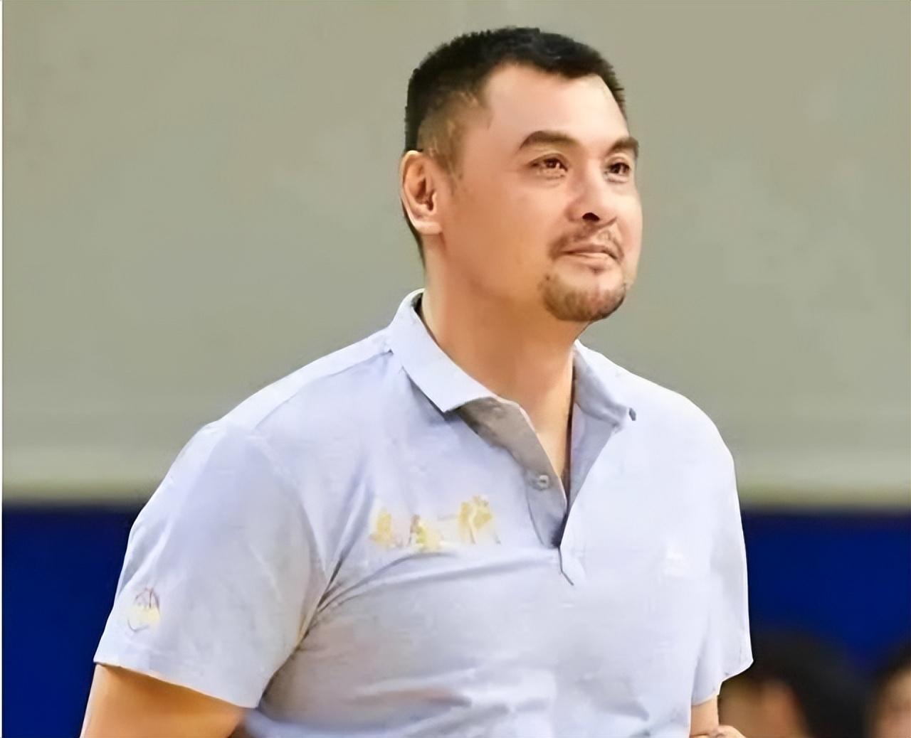 回顾刘玉栋被授大校军衔待遇如何薪水感人即将被王治郅超越