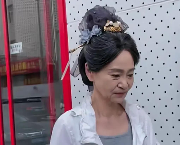 回顾青青河边草演员现状小草单身岳翎变化大一位成网红