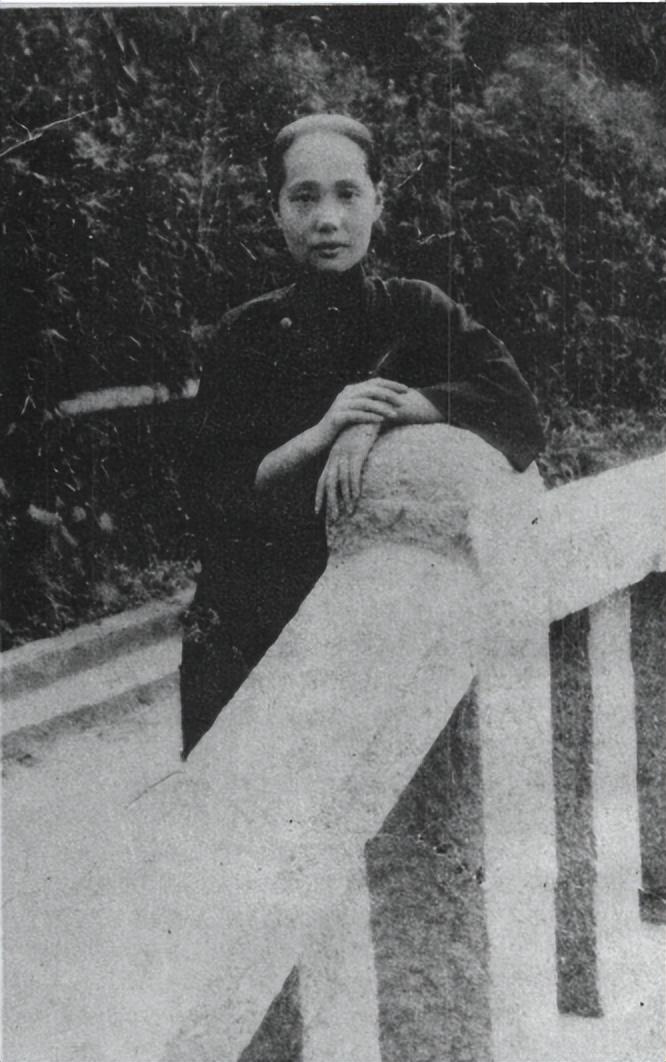 京剧大师周信芳离婚又再婚他与两任妻子的命运都很悲情