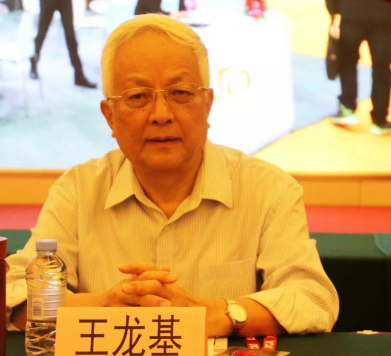 回顾内地老电影10位小演员现状嘎子垂垂老矣潘东子已成老翁