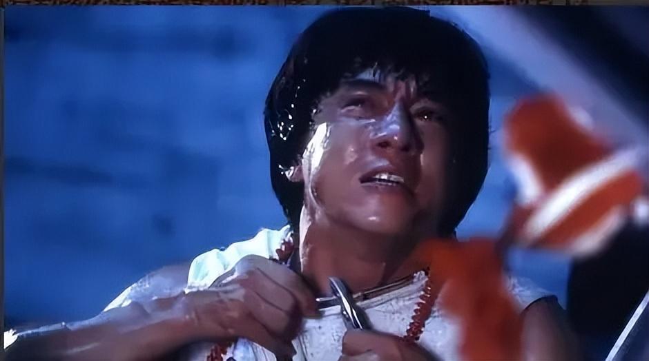 成龙断崖式衰老白发苍苍尽显老态网友泪目我不能接受