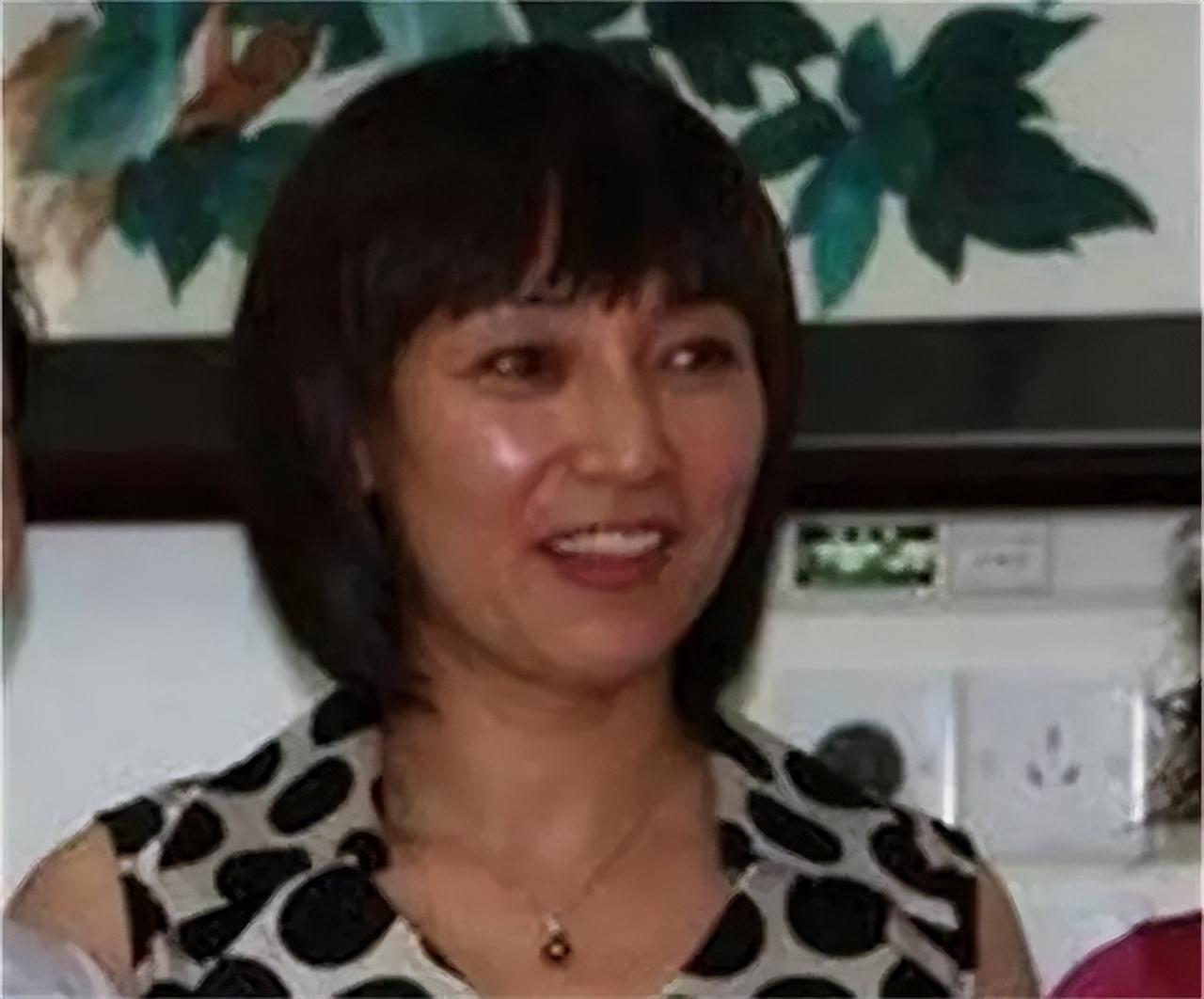 回顾翟志刚的爱人张淑静长相清秀招人喜欢婚后却主动提出离婚