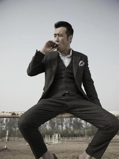 演员于和伟我这辈子最正确的决定就是娶了一个平凡的妻子