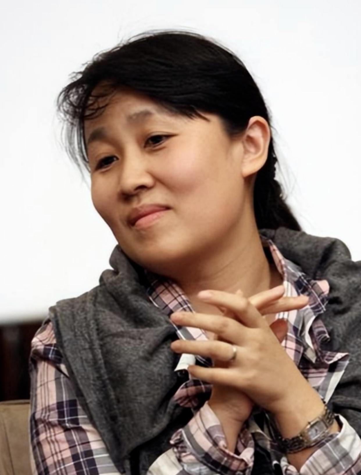 回顾梁冠华我这辈子最正确的决定就是娶了倒追我的导演妻子