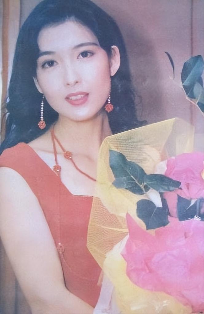 周慧敏:一代玉女的传奇人生