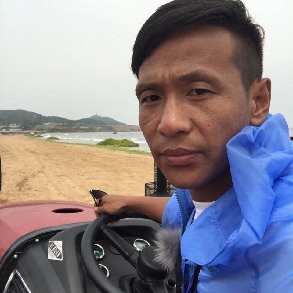 回顾宋小宝与前妻离婚后娶女粉丝改善基因一对龙凤胎讨喜