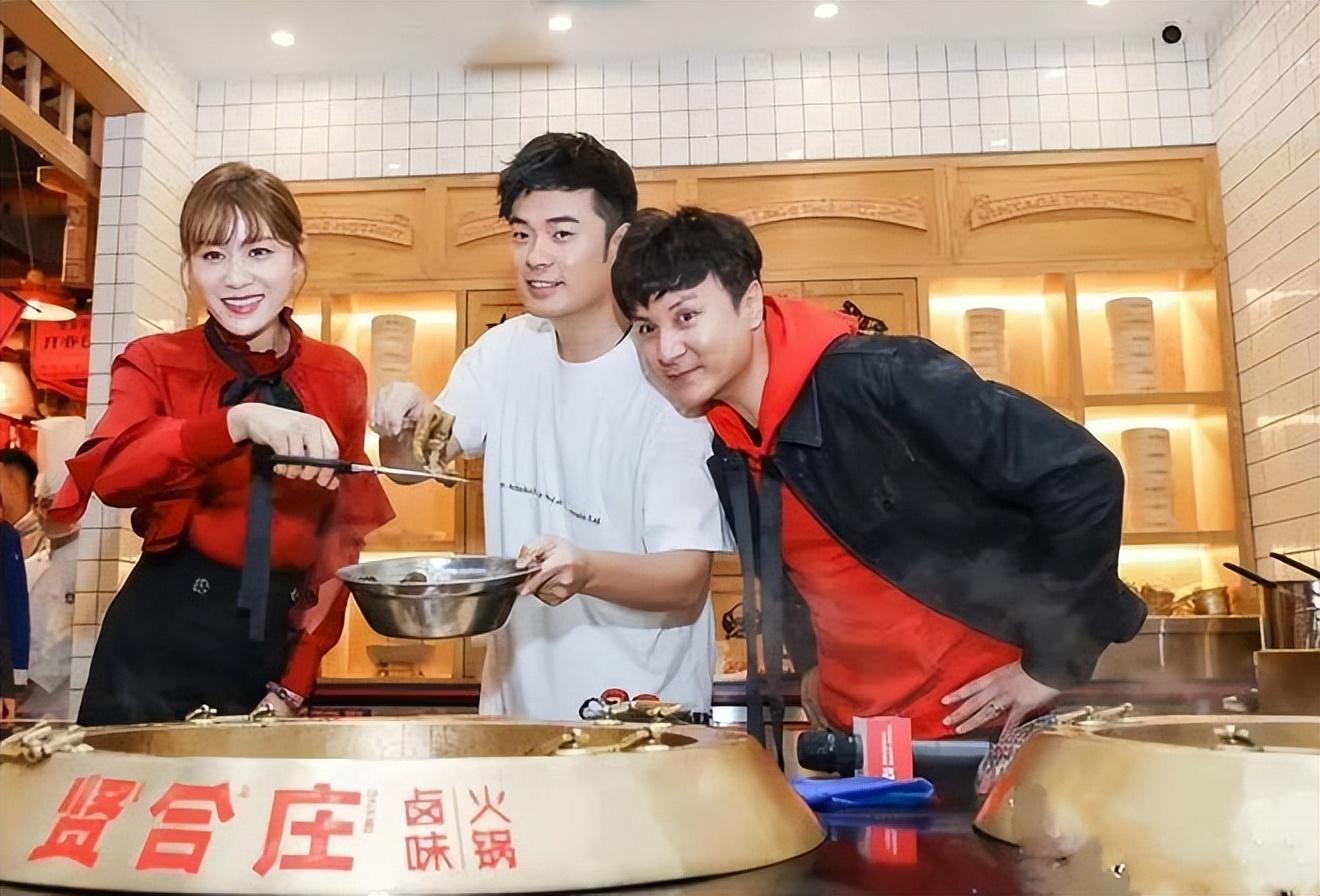 贤合庄的生意稳定以后,陈赫等创始人又开始在各个城市召集加盟商.