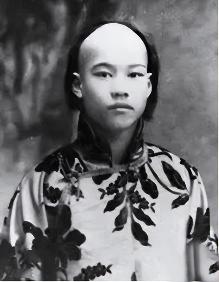 京剧大师周信芳离婚又再婚他与两任妻子的命运都很悲情