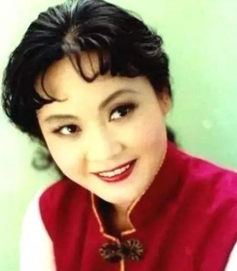 回顾李谷一送别相伴的丈夫女儿帮我走出阴影光彩背后有眼泪