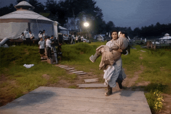 缺乏阳刚气质却强行扮演硬汉这几位小鲜肉真的不觉尴尬吗