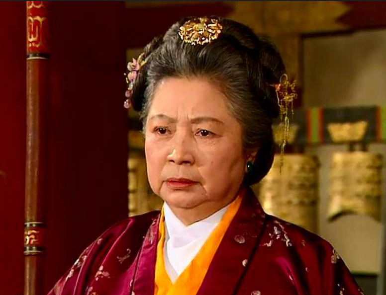 回顾再看央视三国演义才发现剧中女演员们个个大有来头