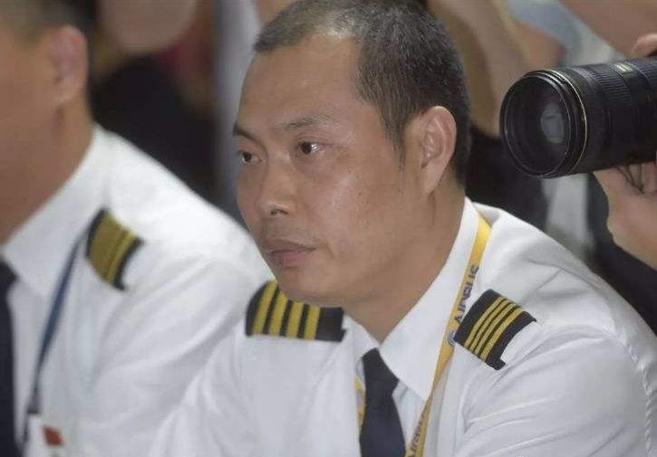 1972年,刘传健出生于重庆市九龙坡区陶家镇,在那个