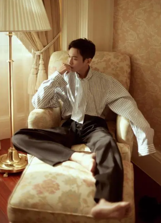 回顾张若昀后妈比自己小五岁父子决裂对簿公堂