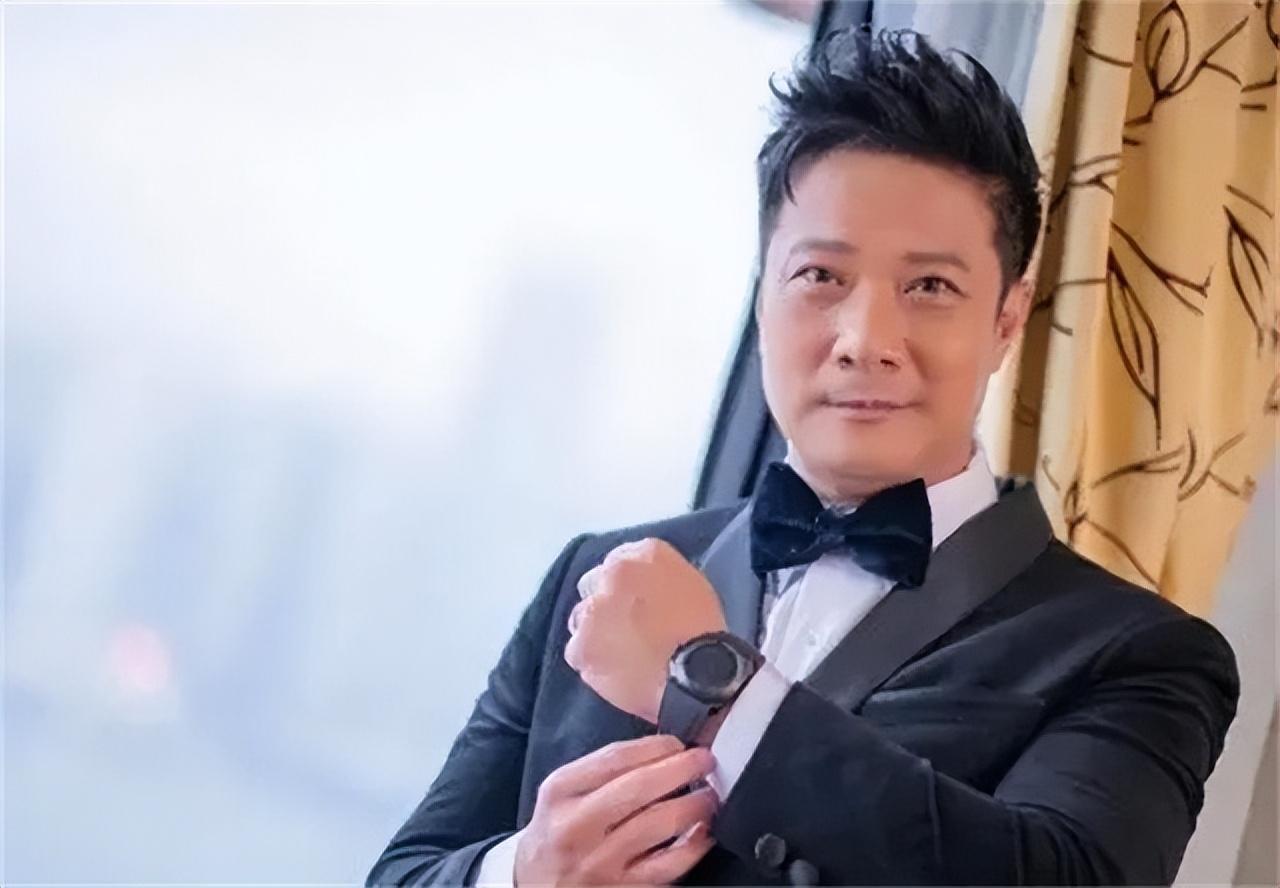 回顾钱嘉乐被誉为武替天花板迎娶小10岁富家女今成人生赢家