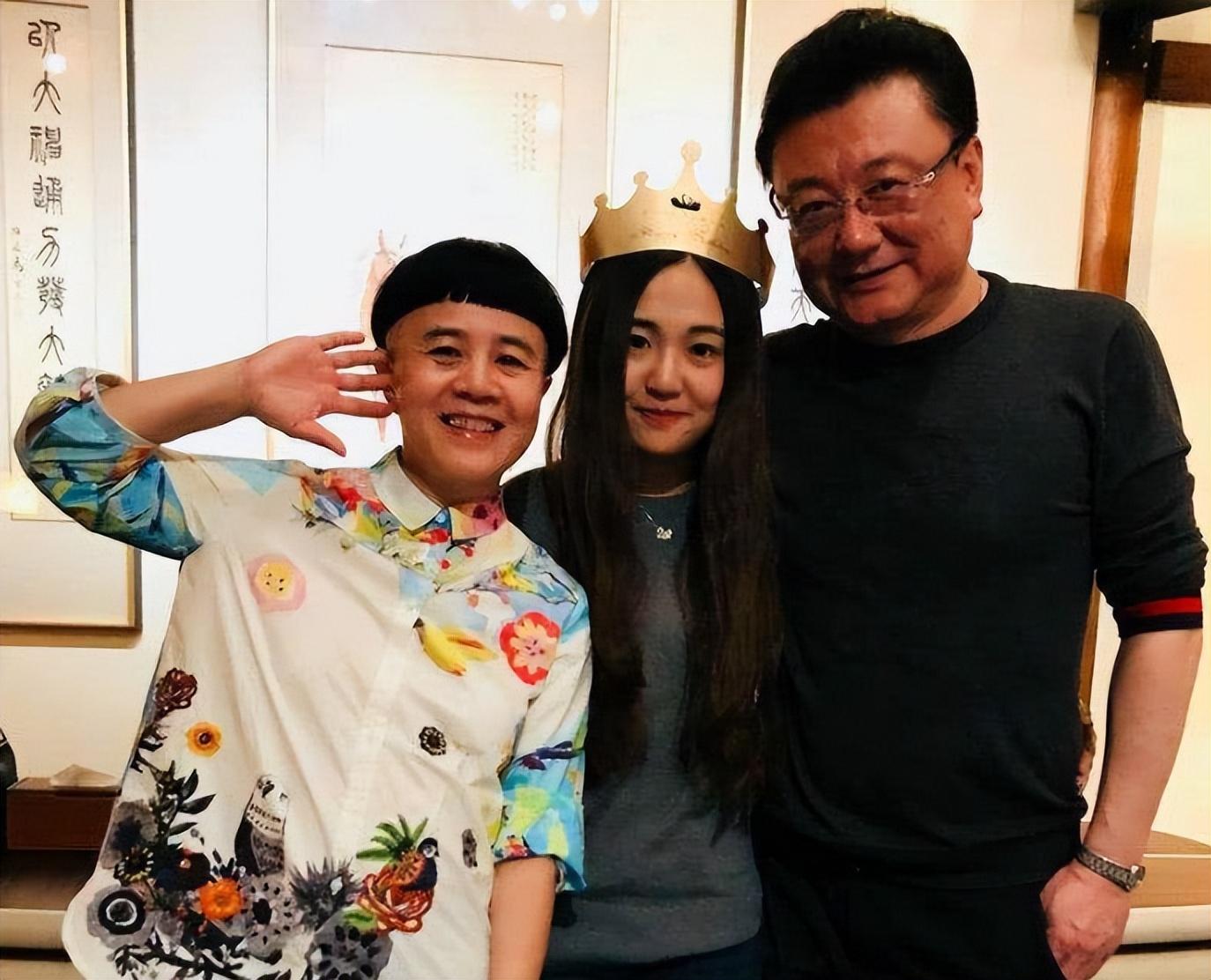 陈苏,耿晨晨2003年,两个人的命运因为央视的一次海选被同时改写.