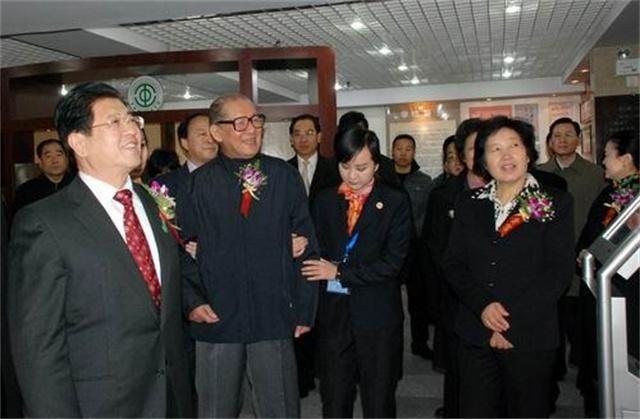 出色的工人,"倪志福钻头"问世