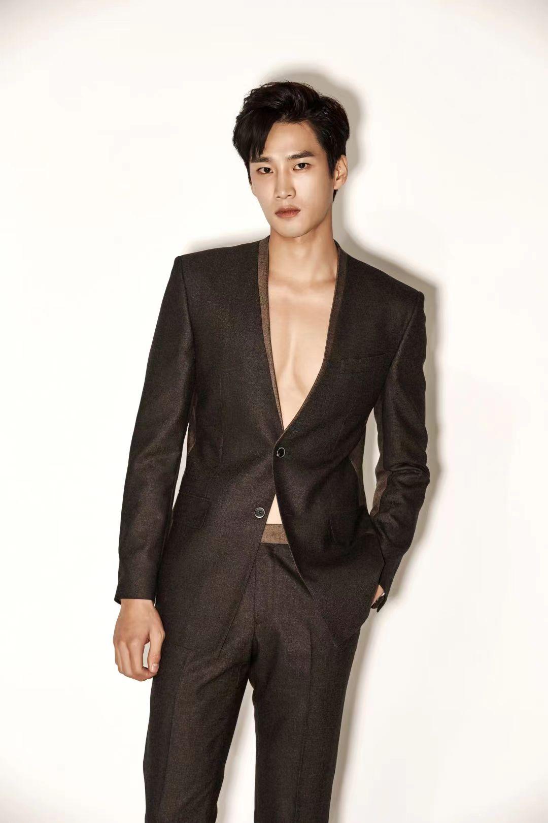 爱豆恋情被曝网友却纷纷说她想不开究竟为何