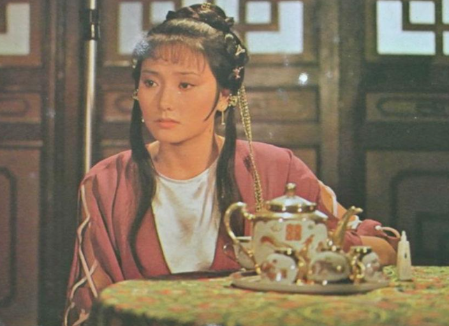 回顾看破红尘的6位女星个个美若天仙红透半边天却出家当了尼姑