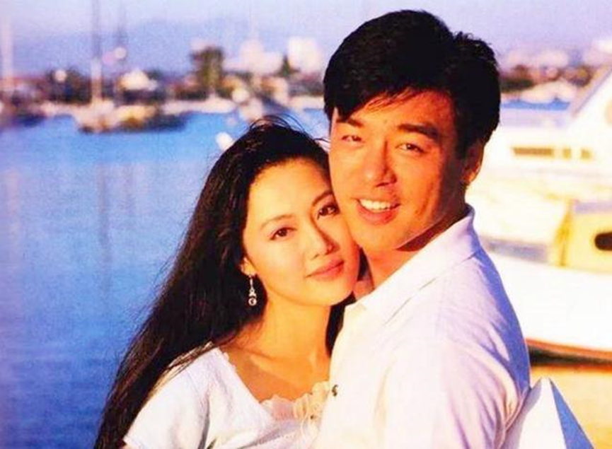 一场直播三个亿不要说章小蕙是败家前妻了