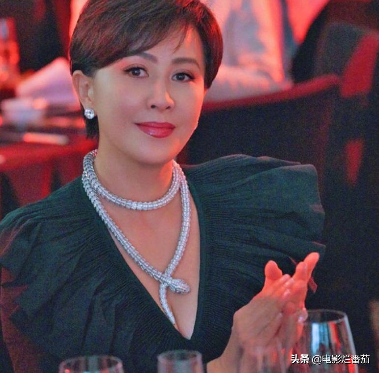 回顾花钱如流水的6位女星有钱也养不起她们高消费你想都想不到