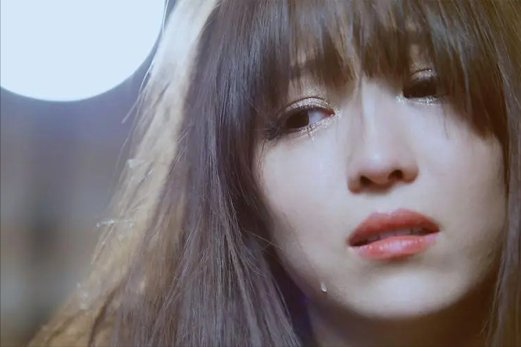 因为长得漂亮,很快张超就在工作的ktv获得了一份工作.