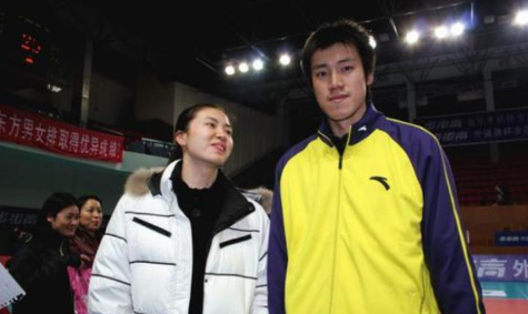 回顾中国女排周苏红再婚后不忘照顾瘫痪前夫你就是我的亲弟弟