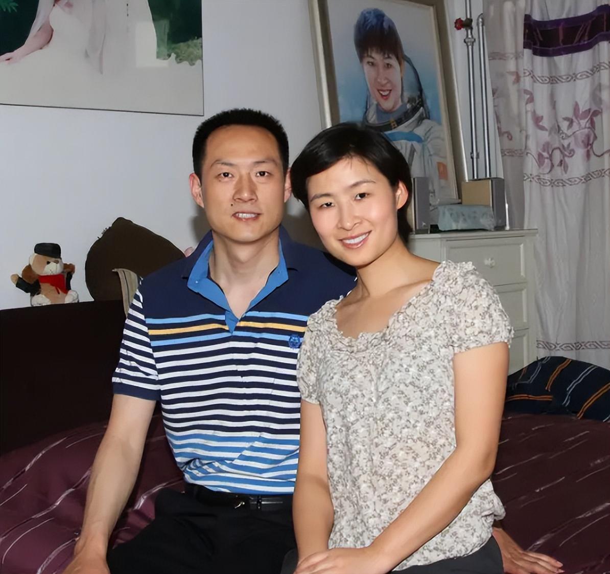 回顾女航天员刘洋结婚8年不生孩子首次升空前为丈夫留2条遗言