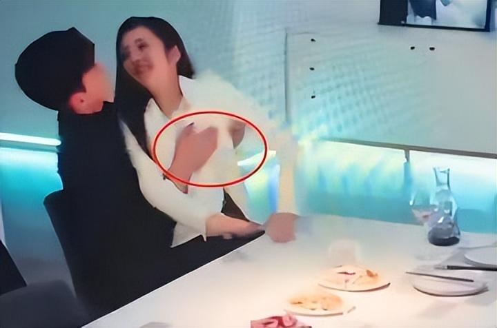 回顾戏混子咸猪手没素质这8位明星惹人嫌都不冤枉