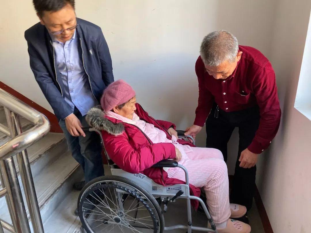 2019年,山东67岁老妇怀孕,与儿女断绝关系也要生,现在后悔吗?