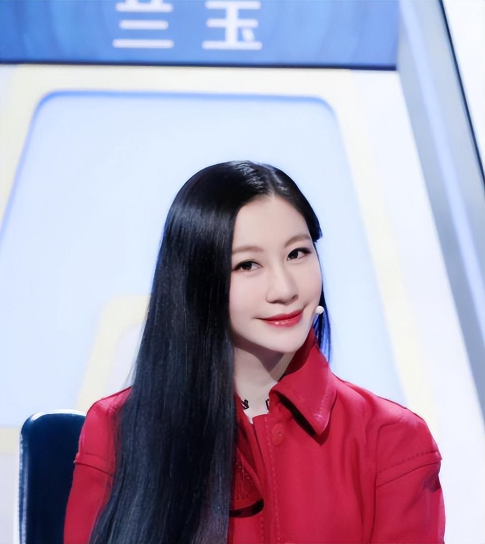 他比妻子兰玉年龄大了14岁.两人是妥妥的"真爱".