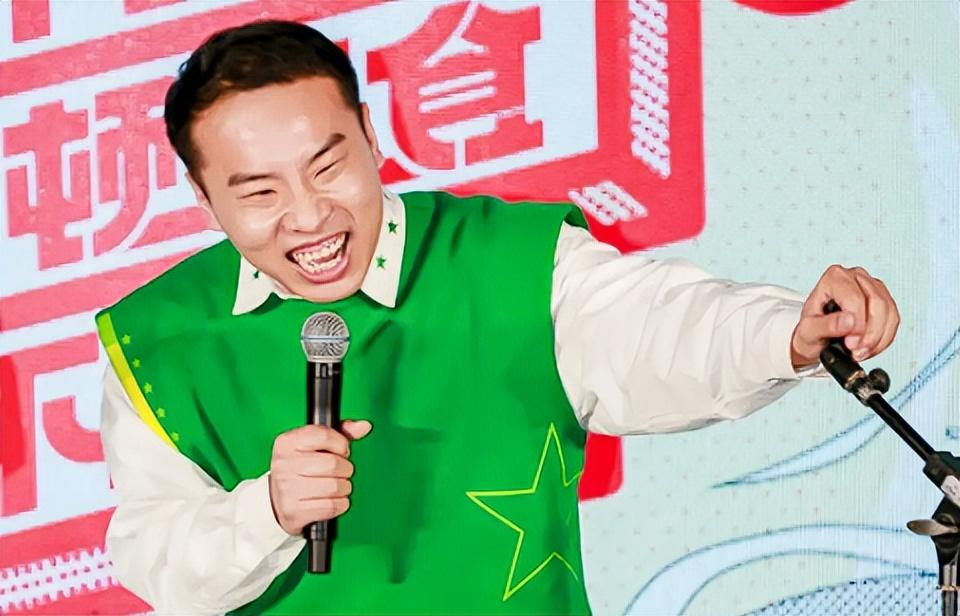 事实证明出演武侠剧男主的徐志胜早已走上明星的另一条大路